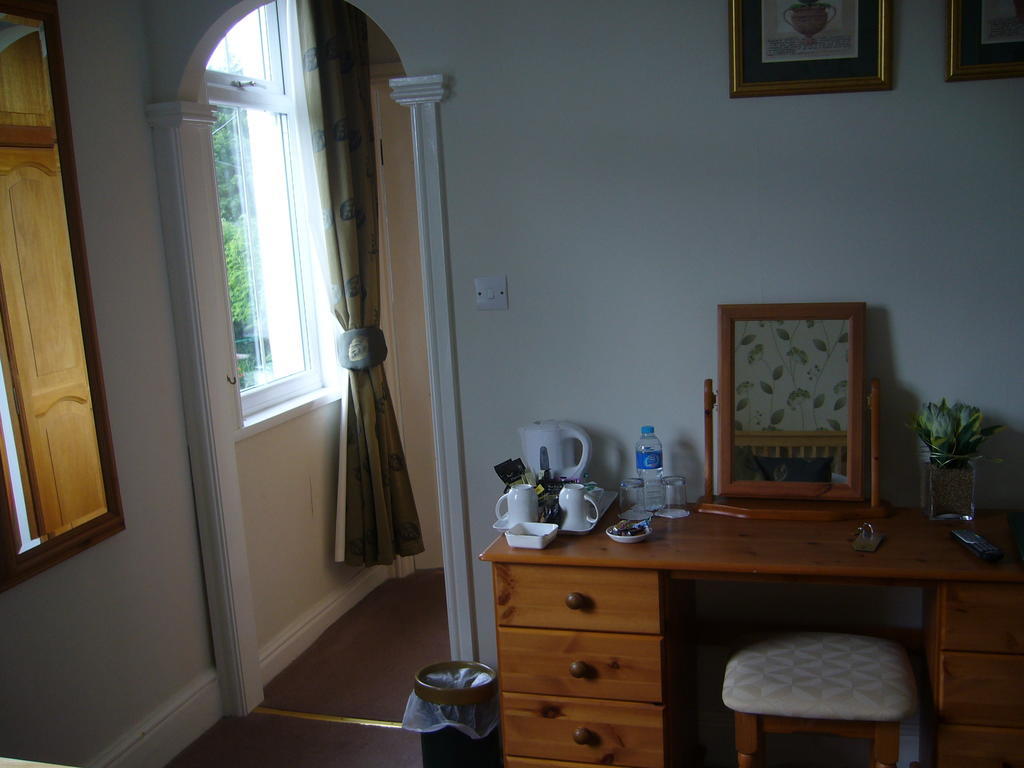 Ouse Bridge House Hotel Bassenthwaite Lake Room photo